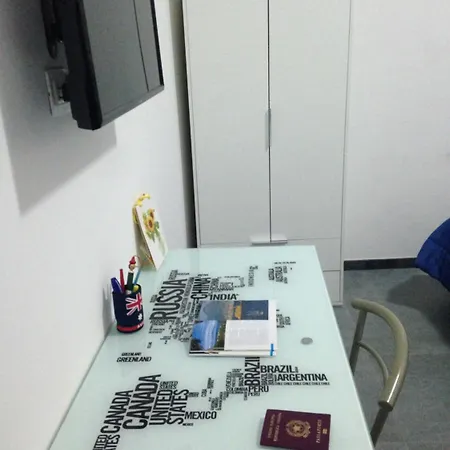 Domus 19 בית הארחה נאפולי